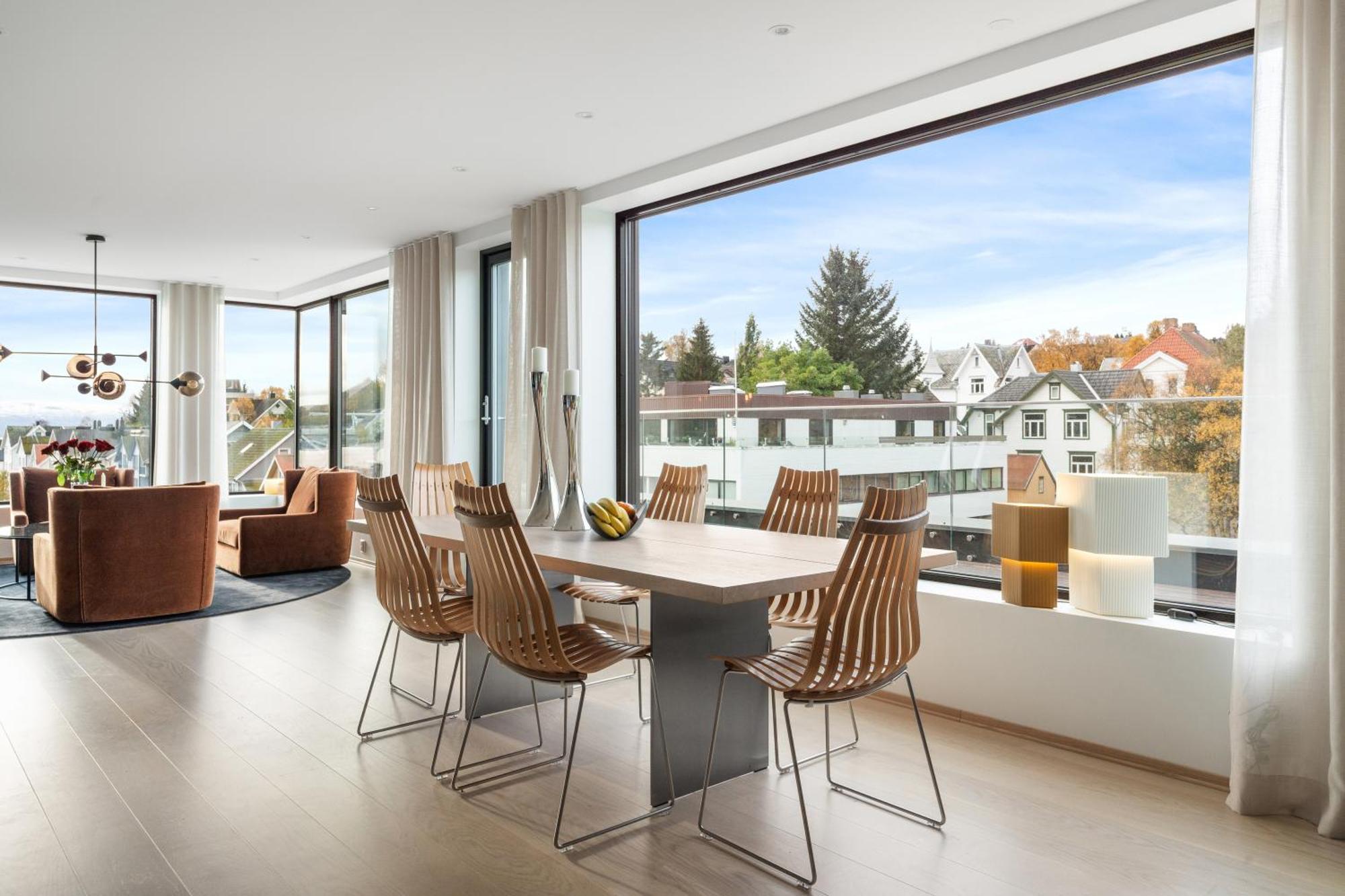 Luxury Apartment Downtown Tromso With 2 Bedrooms And 2 Bathrooms And Parking Exterior foto