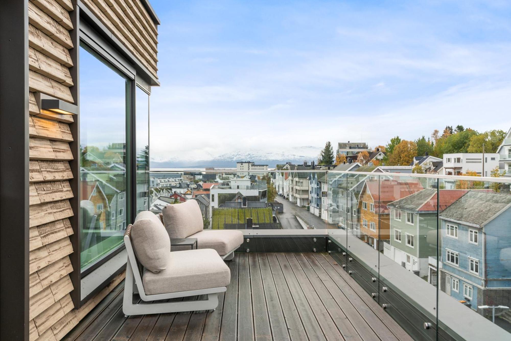 Luxury Apartment Downtown Tromso With 2 Bedrooms And 2 Bathrooms And Parking Exterior foto